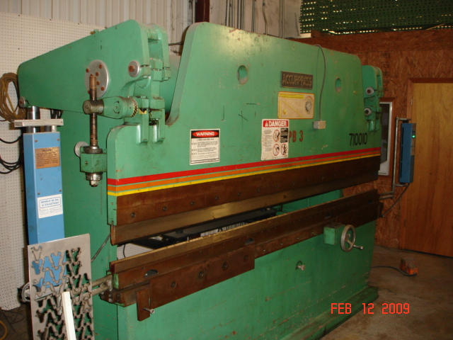 Accurpress 710010, Machine ID: 4238